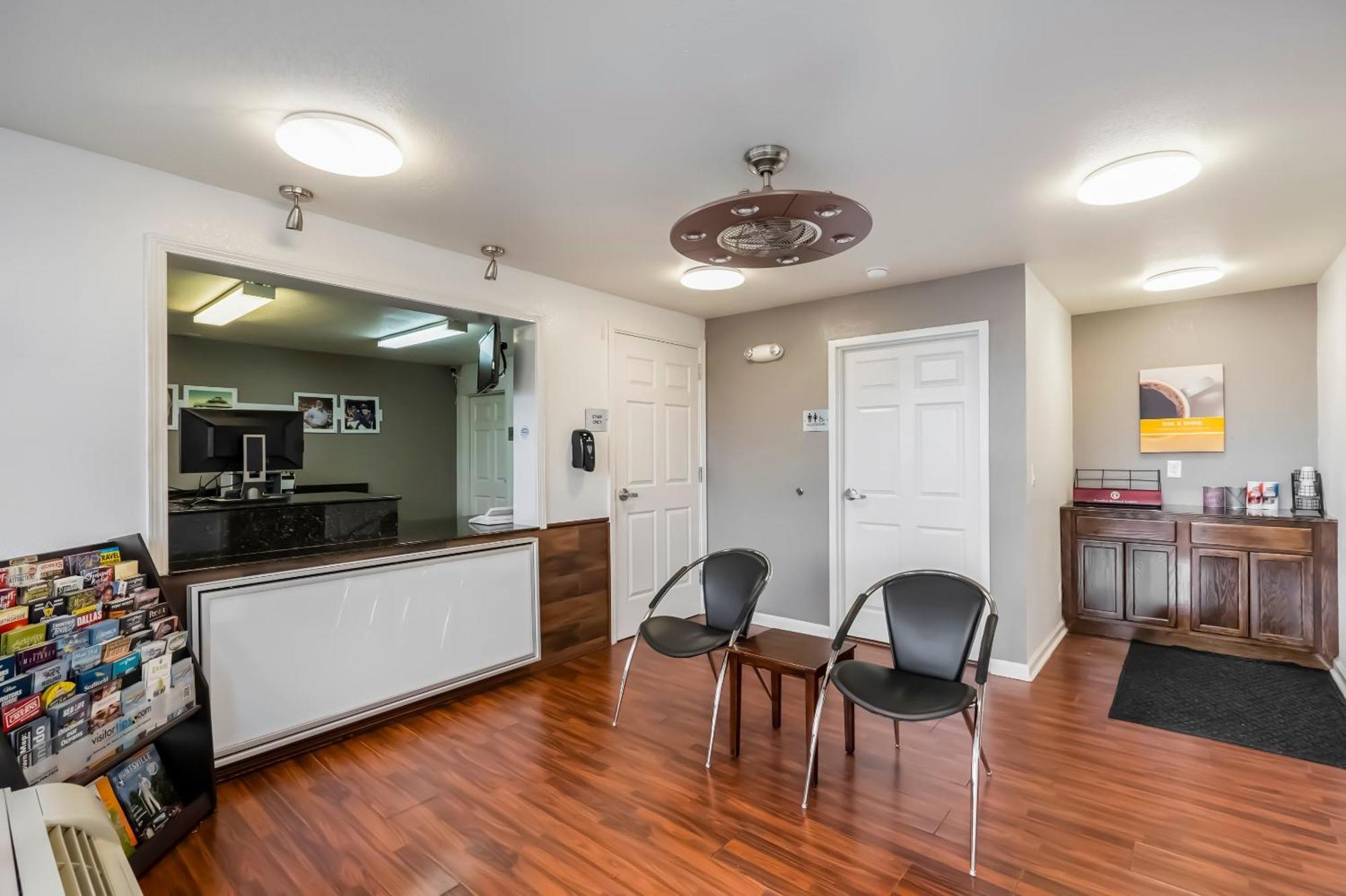 Oyo Hotel Bossier City La - Red River Exterior photo