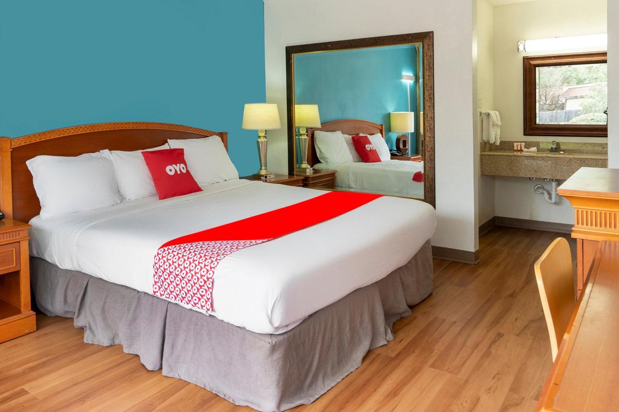 Oyo Hotel Bossier City La - Red River Exterior photo