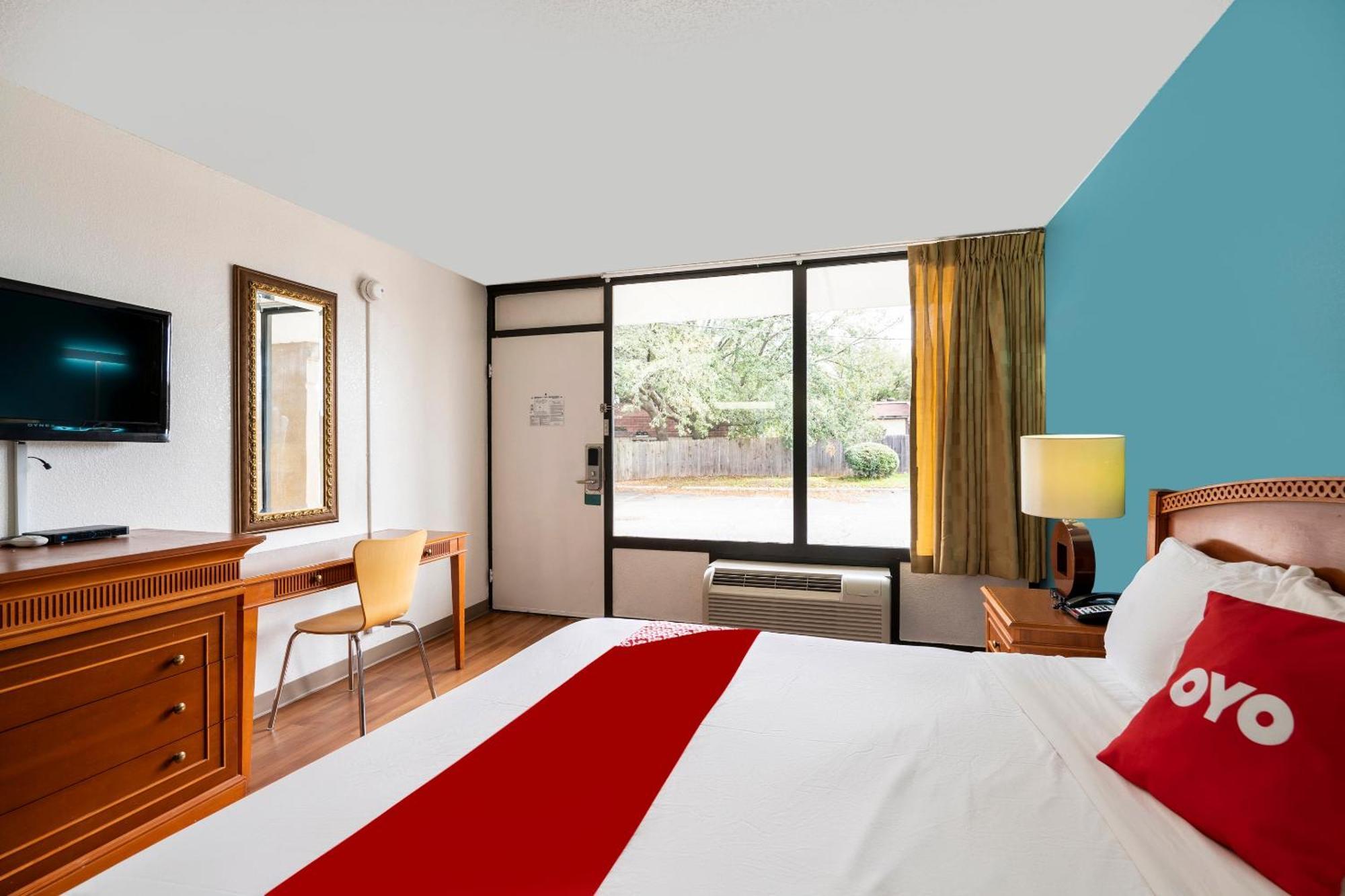 Oyo Hotel Bossier City La - Red River Exterior photo