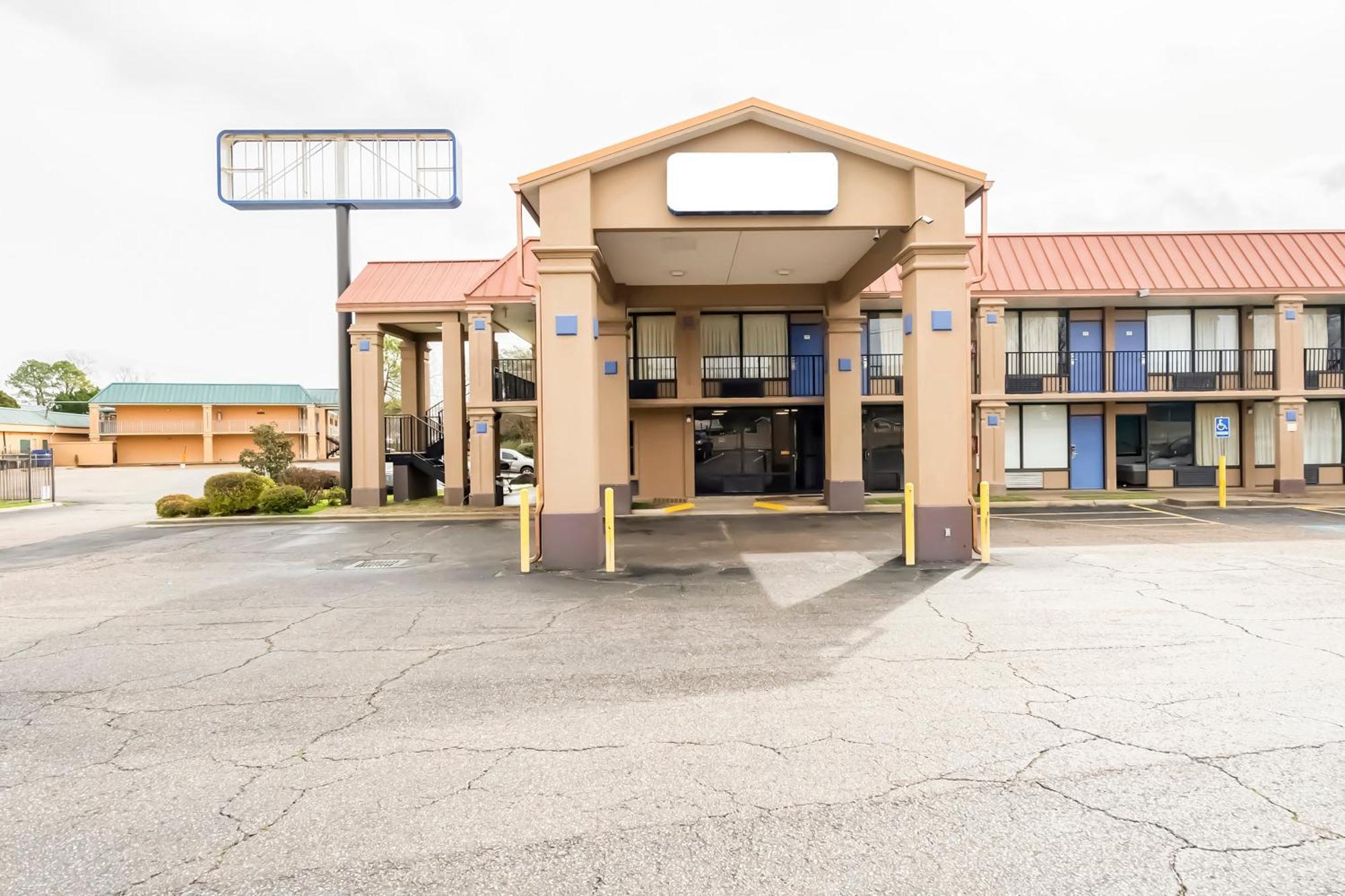 Oyo Hotel Bossier City La - Red River Exterior photo